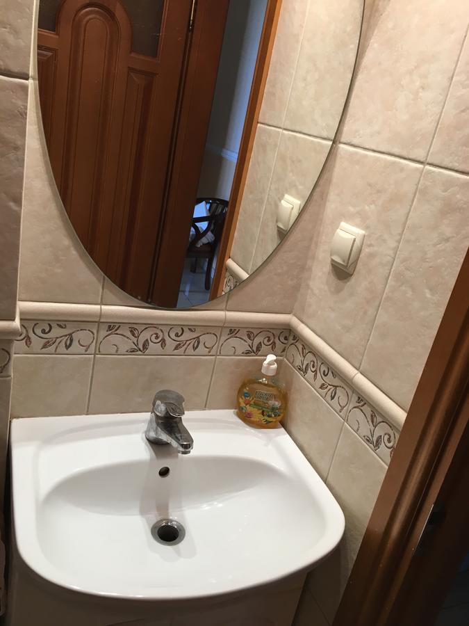 Beautiful Apartment In The Center Of Vínnytsia Exterior foto