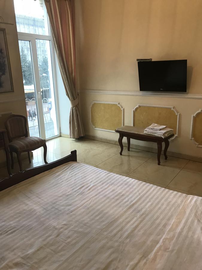 Beautiful Apartment In The Center Of Vínnytsia Exterior foto